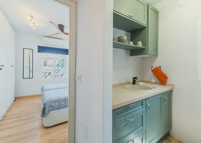 Cadizz - El Faro Del Manteca Ii Апартаменты *